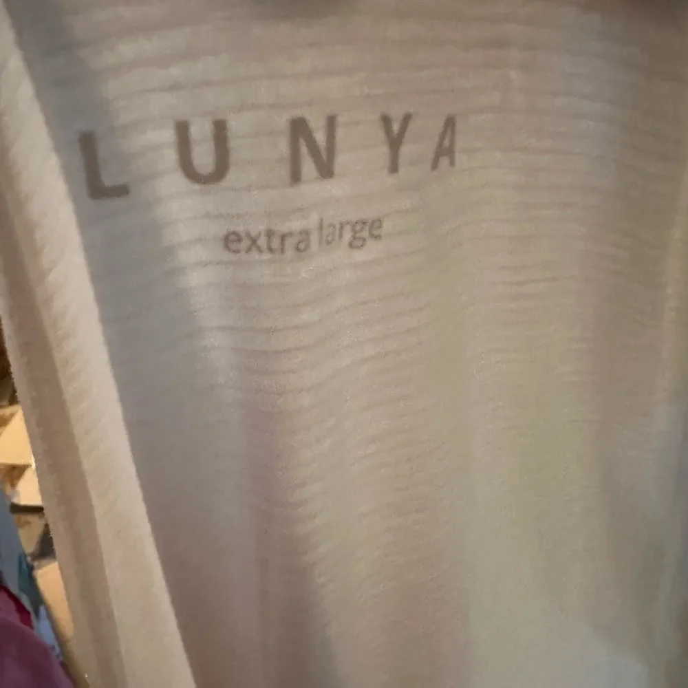 NWOT Lunya Cool Romper Sincere White- Size XL. MSRP $168 - Picture 7 of 7